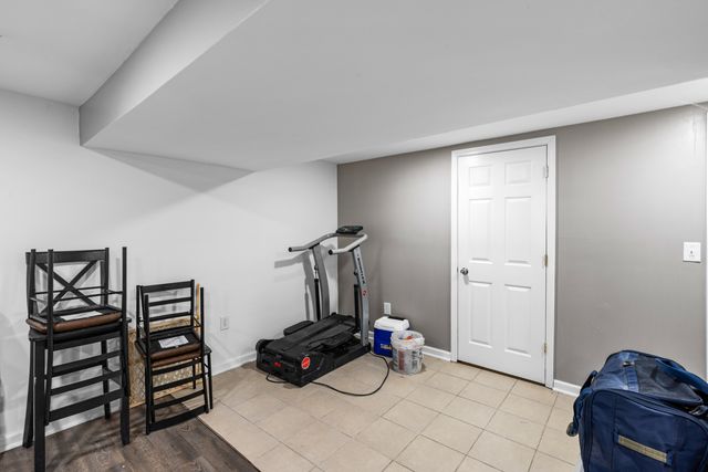 3009 Pleasant View Avenue, Rockford, IL 61108