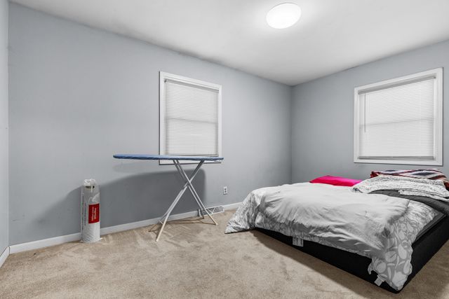 3009 Pleasant View Avenue, Rockford, IL 61108