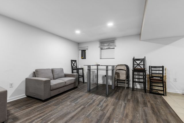 3009 Pleasant View Avenue, Rockford, IL 61108