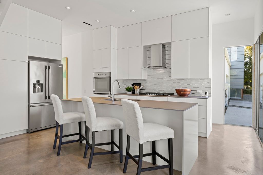 2223 Annex Avenue, Dallas, TX 75204