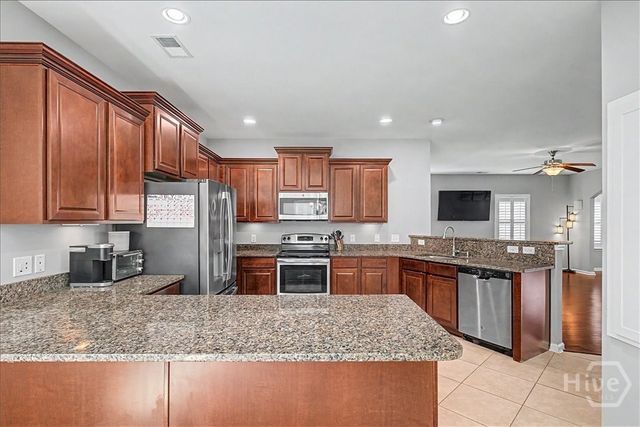 61 Winslow Circle, Savannah, GA 31407