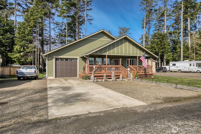 247 Fisher Avenue NE, Ocean Shores, WA 98569