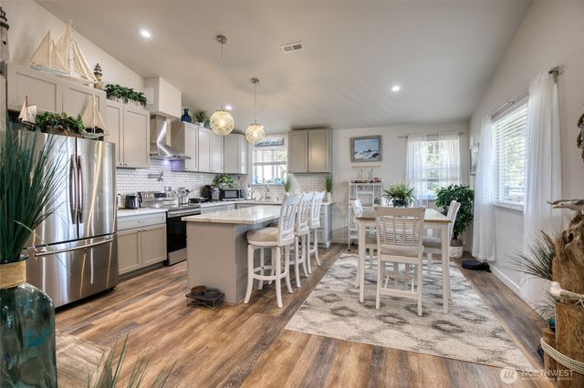 247 Fisher Avenue NE, Ocean Shores, WA 98569