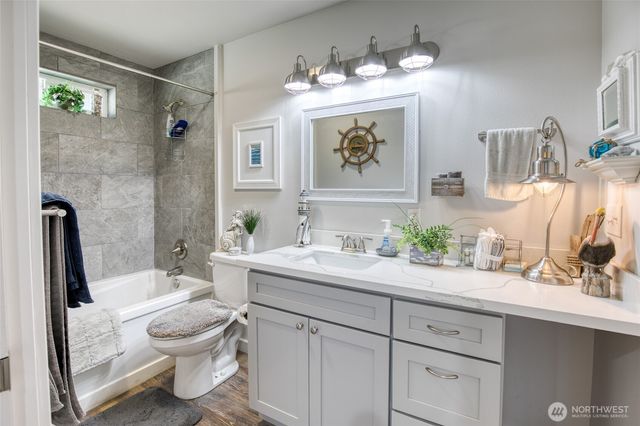 247 Fisher Avenue NE, Ocean Shores, WA 98569