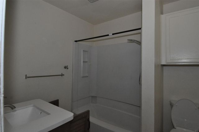 9910 Brasher DR A, Austin, TX 78748