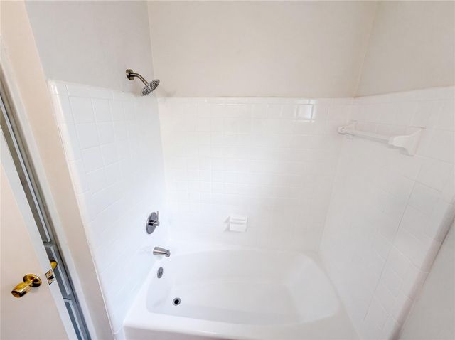 910 Luella Avenue, Deer Park, TX 77536