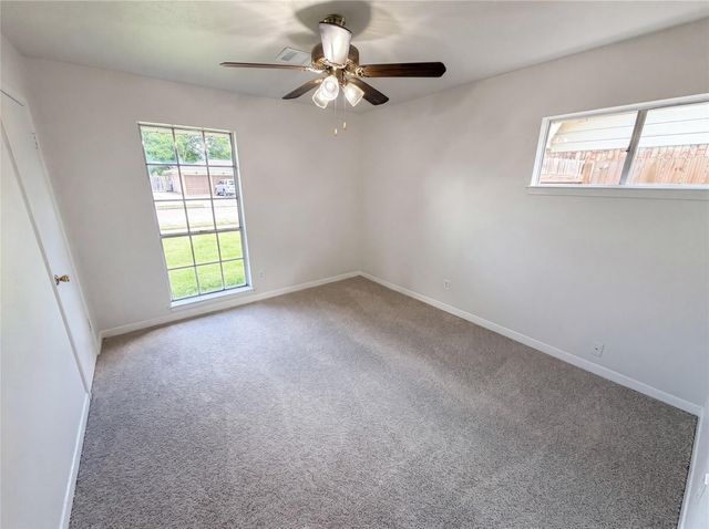 910 Luella Avenue, Deer Park, TX 77536
