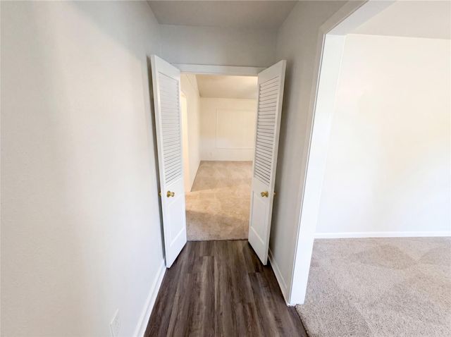 910 Luella Avenue, Deer Park, TX 77536
