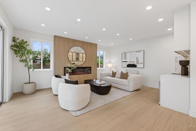 598 Madrone Avenue, Sunnyvale, CA 94085