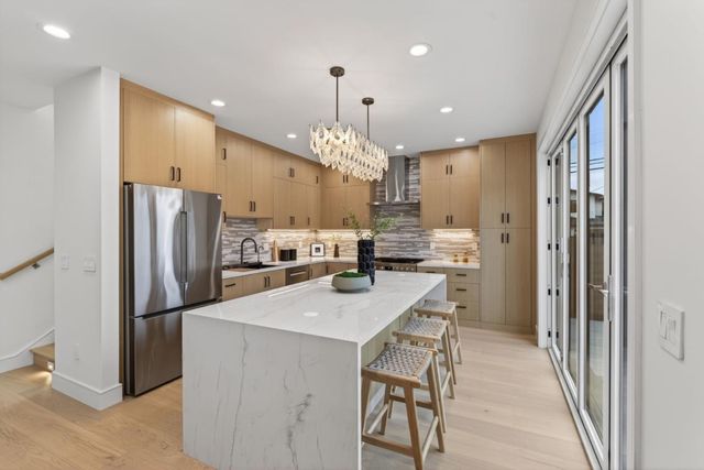 598 Madrone Avenue, Sunnyvale, CA 94085