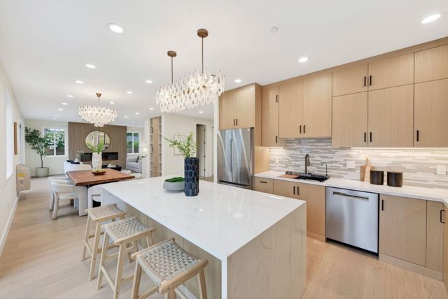 598 Madrone Avenue, Sunnyvale, CA 94085