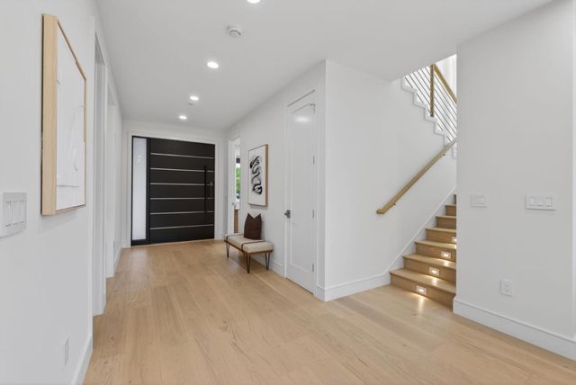 598 Madrone Avenue, Sunnyvale, CA 94085