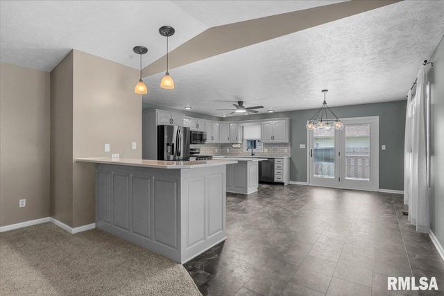 3165 BEAVER CREEK Lane, Springfield, IL 62712
