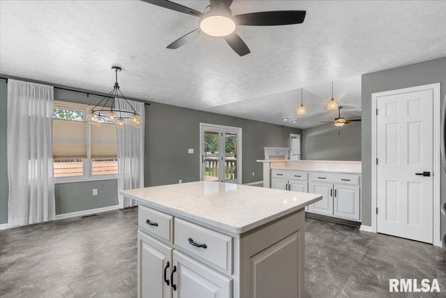 3165 BEAVER CREEK Lane, Springfield, IL 62712
