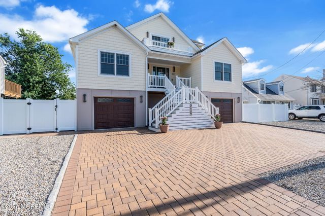 3157 Sterling Street, Toms River, NJ 08753