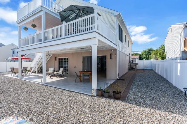 3157 Sterling Street, Toms River, NJ 08753