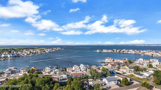3157 Sterling Street, Toms River, NJ 08753
