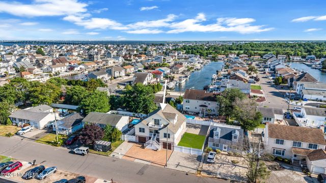 3157 Sterling Street, Toms River, NJ 08753