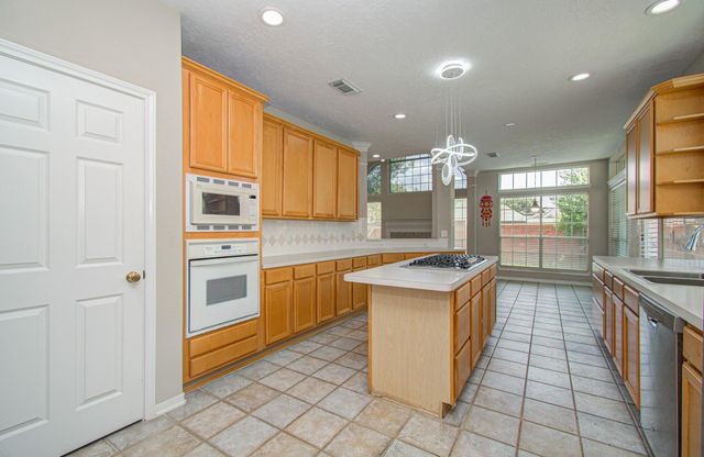 12011 Snowbird Court, Stafford, TX 77477