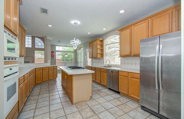 12011 Snowbird Court, Stafford, TX 77477