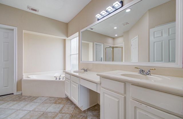 12011 Snowbird Court, Stafford, TX 77477