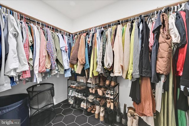 711 GROVE AVE, Mohnton, PA 19540