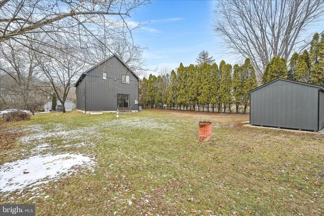 711 GROVE AVE, Mohnton, PA 19540