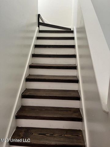 1706 James Buchanan Drive, Biloxi, MS 39531