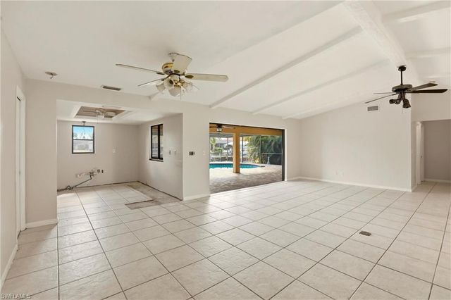 2216 SE 15th TER, Cape Coral, FL 33990