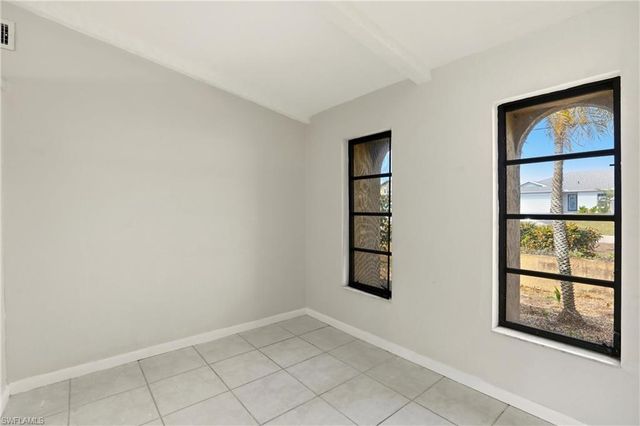 2216 SE 15th TER, Cape Coral, FL 33990