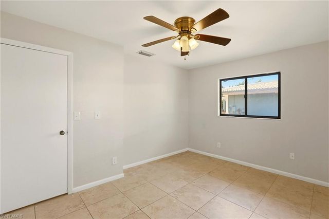 2216 SE 15th TER, Cape Coral, FL 33990