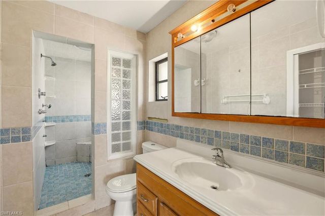 2216 SE 15th TER, Cape Coral, FL 33990