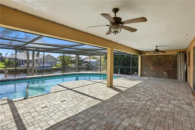 2216 SE 15th TER, Cape Coral, FL 33990