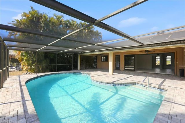 2216 SE 15th TER, Cape Coral, FL 33990