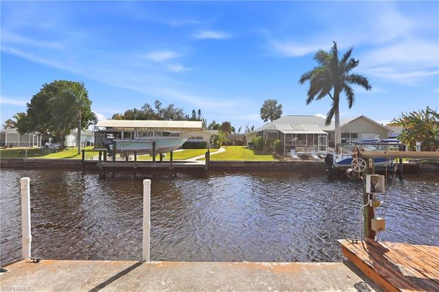 2216 SE 15th TER, Cape Coral, FL 33990