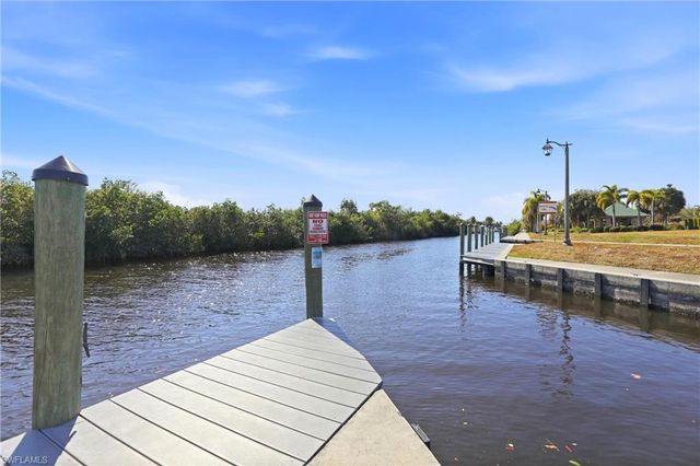 2216 SE 15th TER, Cape Coral, FL 33990