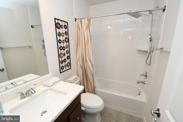 5937 NORTHWEST DR, Hyattsville, MD 20782