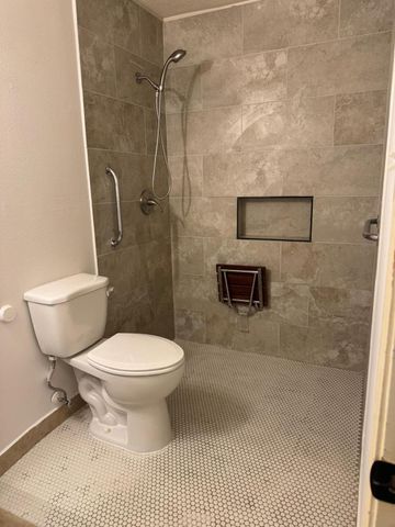 6 Gentle Branch Place, Tomball, TX 77375