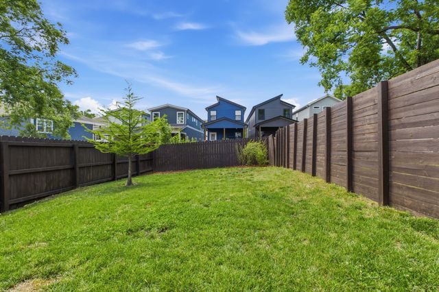 2140A Burns St, Nashville, TN 37216