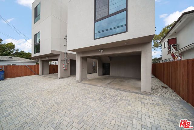 8664 Cadillac Avenue, Los Angeles, CA 90034
