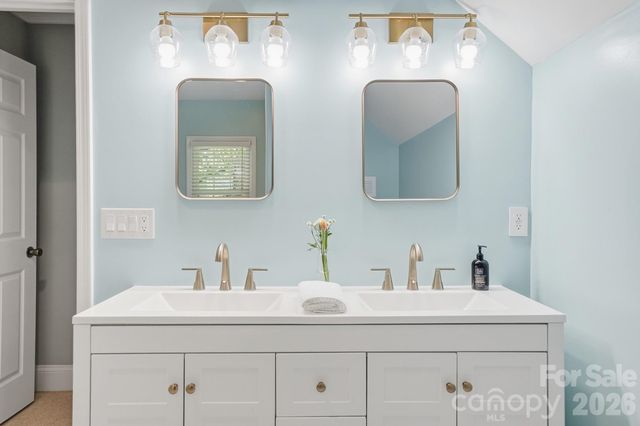 11103 Idlewild Road, Matthews, NC 28105