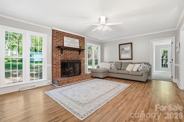 11103 Idlewild Road, Matthews, NC 28105