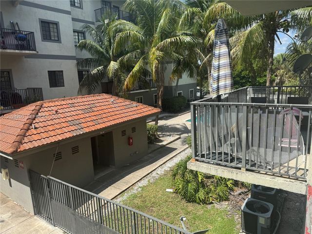 2851 Riverside Dr 205-N, Coral Springs, FL 33065