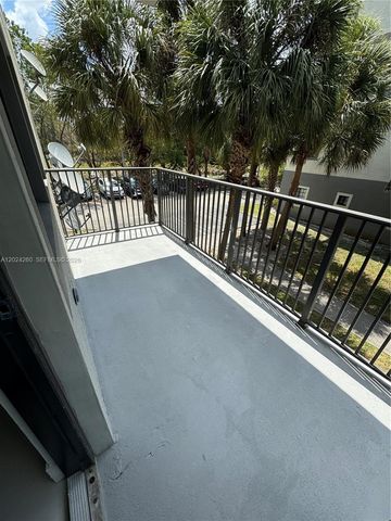 2851 Riverside Dr 205-N, Coral Springs, FL 33065