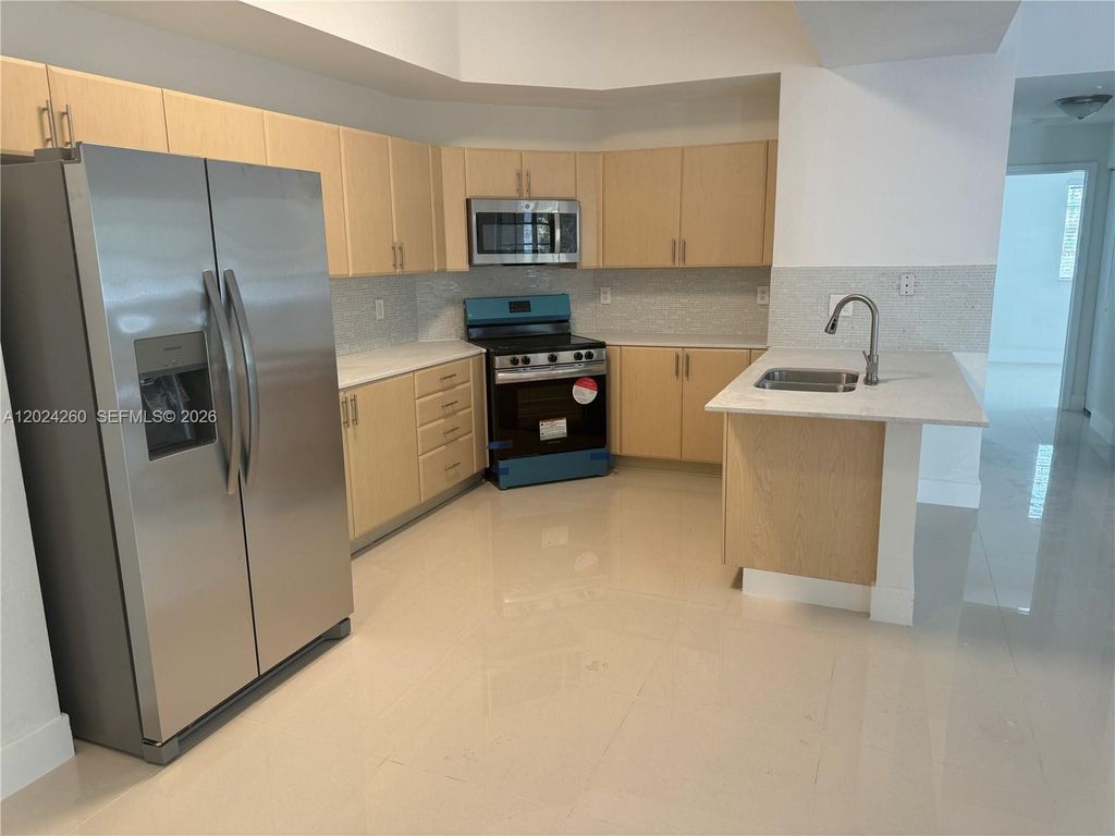 2851 Riverside Dr 205-N, Coral Springs, FL 33065