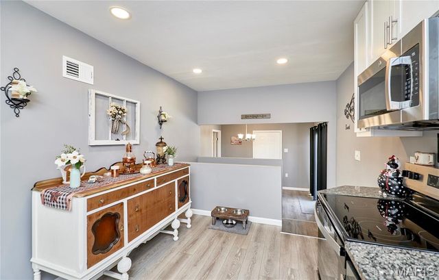 525 Mullanphy Road, Florissant, MO 63031