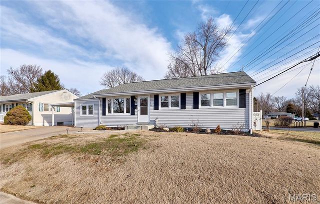 525 Mullanphy Road, Florissant, MO 63031