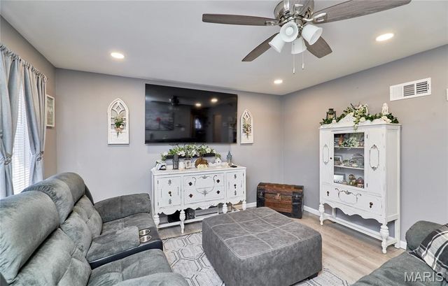 525 Mullanphy Road, Florissant, MO 63031