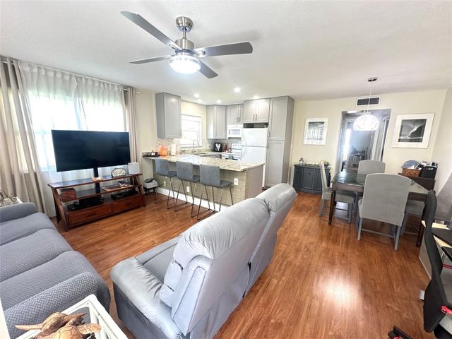 528 Tilford X 528, Deerfield Beach, FL 33442