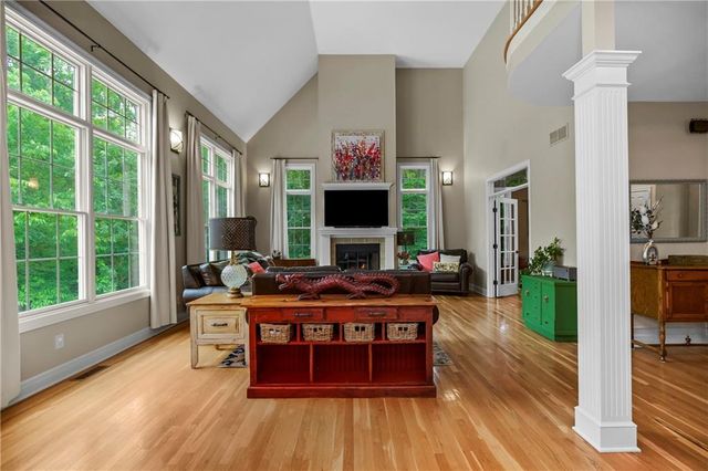 14615 Whippoorwill Lane, Greenwood, MO 64034